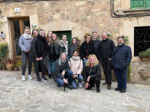 Gruppenbild Famtrip Mallorca Auszubildende im Tourismus